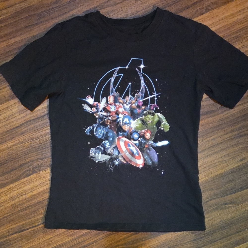 5/$20 Marvel Avengers Black Short Sleeve Superhero Graphic Tee Size L